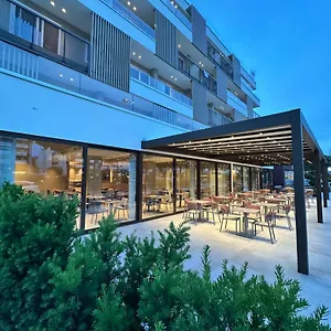 *** Hotel Petit Italien